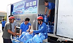 Tặng 1.000 bình nước uống cho người dân huyện Tân Phú Đông và Gò Công Đông