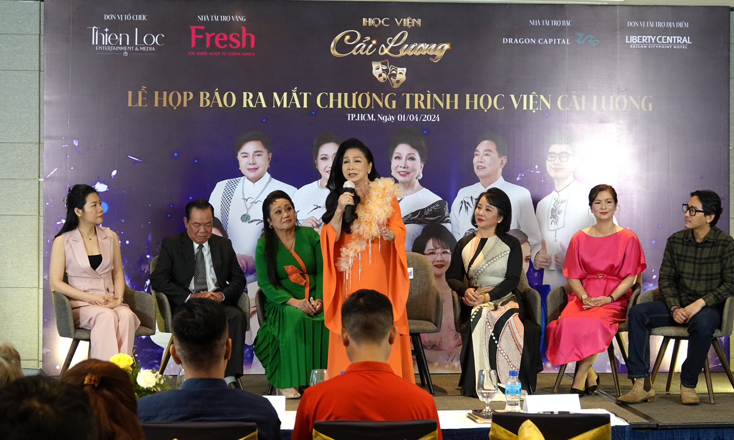 NSND Bạch Tuyết vui mừng và xúc động chia sẻ tâm tình, cảm xúc tại buổi họp báo ra mắt chương trình 