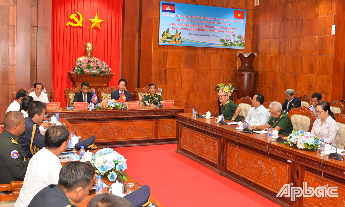 Quang cảnh buổi thăm và làm việc.