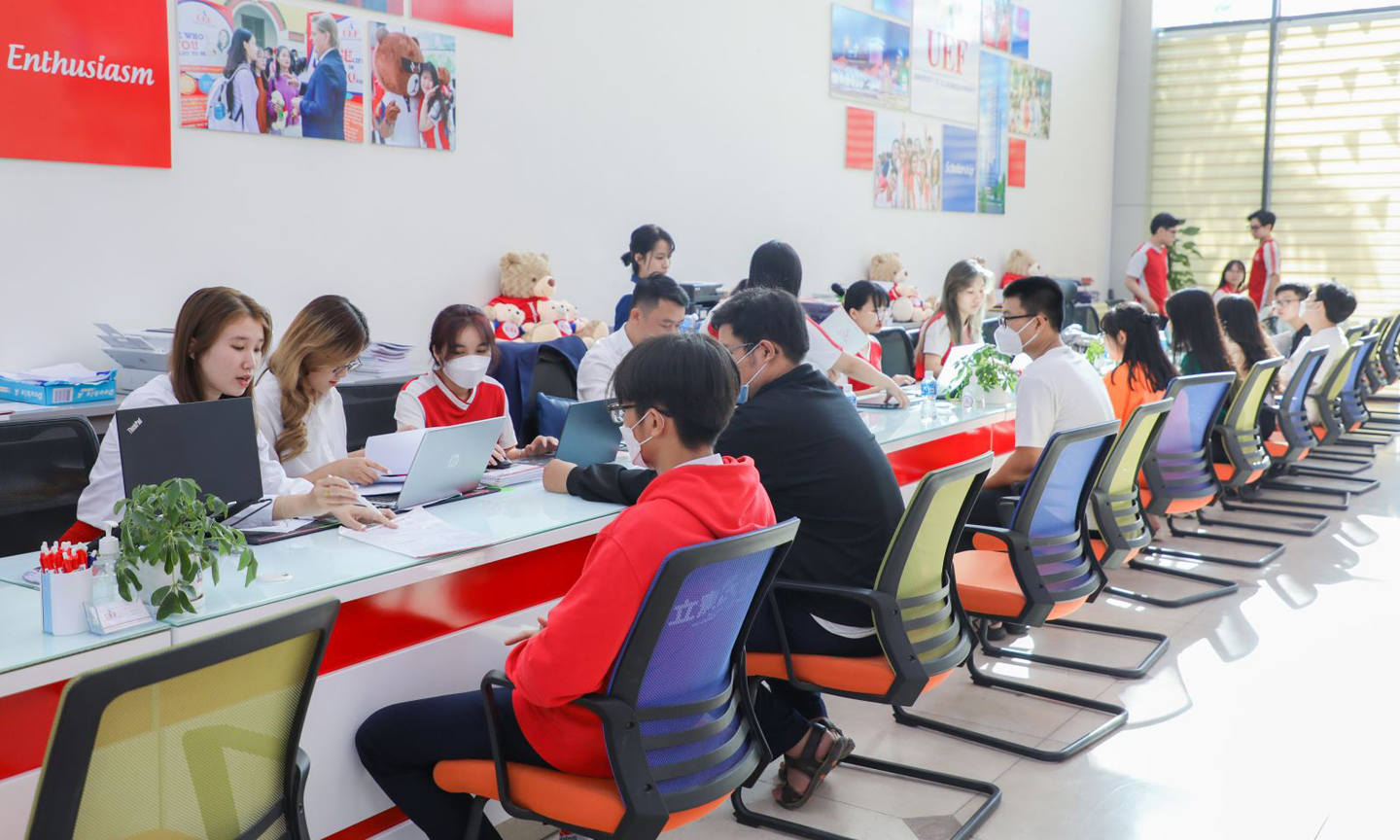 Sau khi kết thúc đợt xét tuyển sớm 31/3, Trường Đại học Kinh tế - Tài chính TP Hồ Chí Minh tiếp tục nhận hồ sơ học bạ đợt 2 đến ngày 31/5. Ảnh: CTV