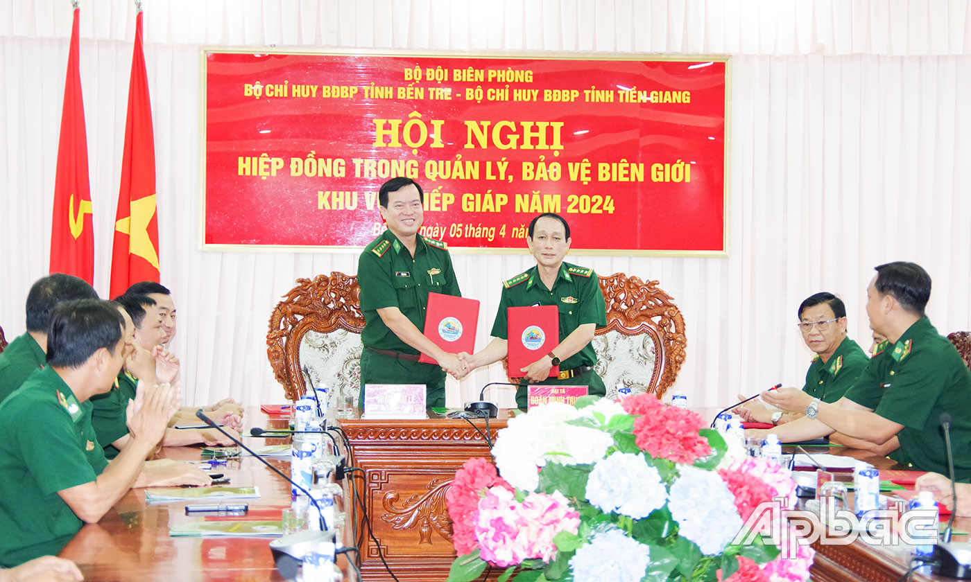 Chỉ huy trưởng BĐBP 2 tỉnh ký kết quy chế phối hợp năm 2024.