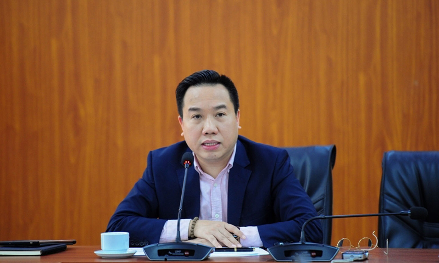 Cục trưởng Cục Xuất bản, In và Phát hành, Bộ Thông tin và Truyền thông - Nguyễn Nguyên thông tin về Ngày Sách và Văn hóa đọc Việt Nam 2024 tại họp báo.  