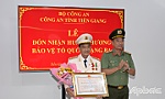 Tiền Giang: 12 đồng chí nhận Huân chương Bảo vệ Tổ quốc hạng Ba