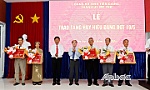 TP. Mỹ Tho: Trao tặng 125 Huy hiệu Đảng đợt 19-5