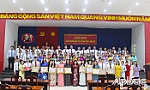 Trao Giấy chứng nhận lớp Bồi dưỡng nhận thức về Đảng cho 99 học viên