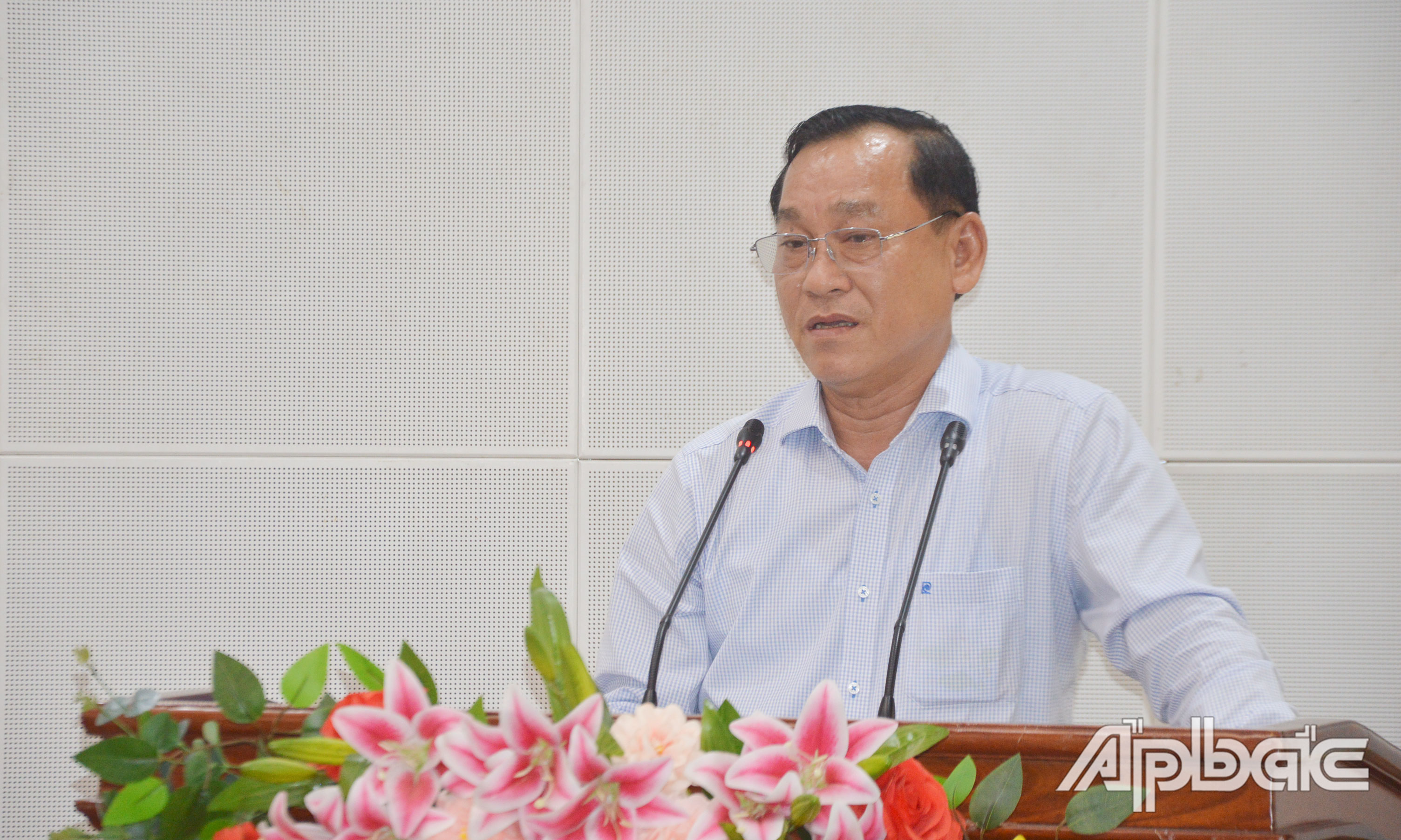 Đồng chí Nguyễn Văn Vĩnh phát biểu kết luận phiên họp.
