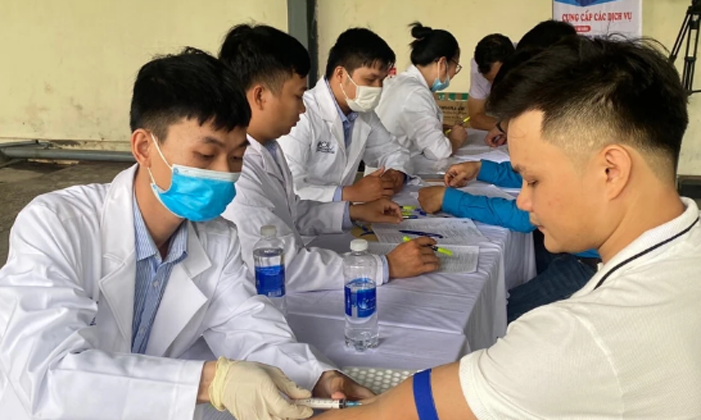 Nhiều hoạt động truyền thông về tầm quan trọng của việc tư vấn và khám sức khỏe trước khi kết hôn nhằm phòng bệnh Thalassemia được đẩy mạnh. (Ảnh: PV/Vietnam+)