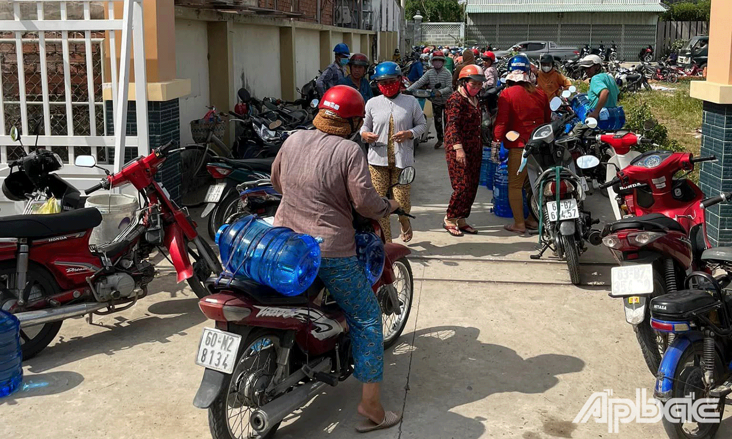 Đây là hoạt động thiết thực nhằm chung tay cùng chính quyền địa phương đảm bảo nước sinh hoạt cho người dân các huyện phía Đông tỉnh Tiền Giang trong mùa hạn, mặn.