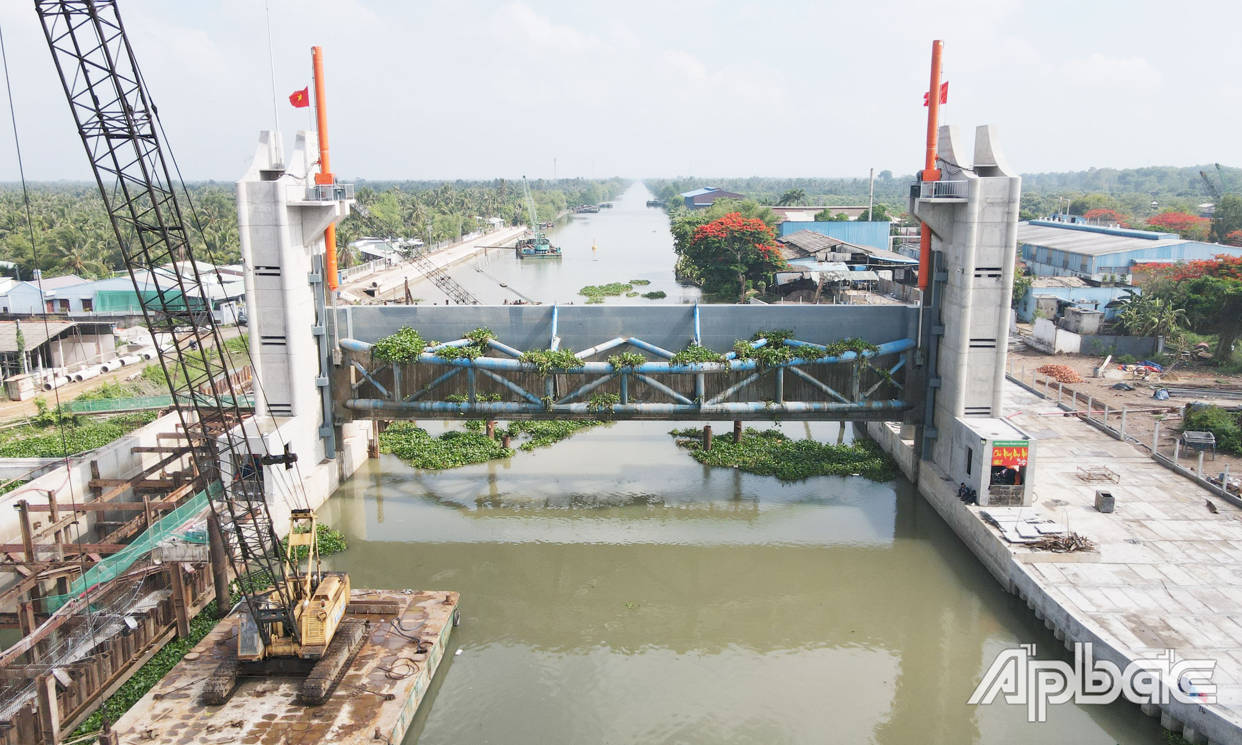 Cống âu Nguyễn Tấn Thành vận hành mở vào sáng ngày 16-5.