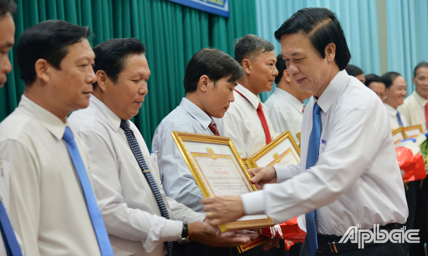 Tỉnh ủy Tiền Giang tuyên dương các tập thể, cá nhân tiêu biểu trong học tập và làm theo tư tưởng, đạo đức, phong cách Hồ Chí Minh.