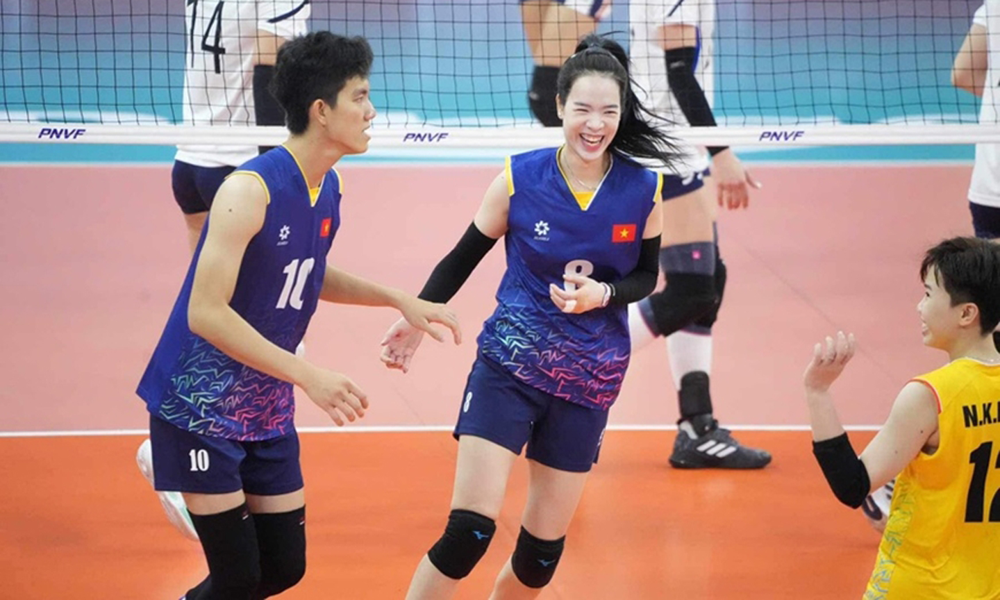 Niềm vui chiến thắng của các vận động viên đội tuyển bóng chuyền nữ Việt Nam. Ảnh: VFV 