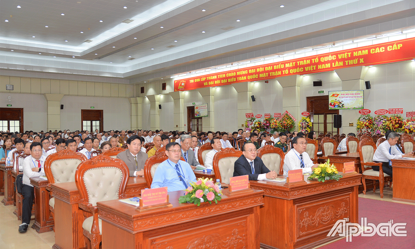 Đại biểu dự đại hội.