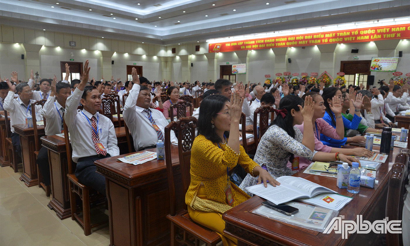 ại hội đã hiệp thương, thống nhất biểu quyết cử 82 vị tham gia Ủy ban MTTQ Việt Nam tỉnh Tiền Giang lần thứ XI, nhiệm kỳ 2024 - 2029.