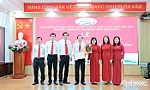 Đảng ủy Agribank Tiền Giang: Trao Huy hiệu 30 năm tuổi Đảng cho 5 đảng viên