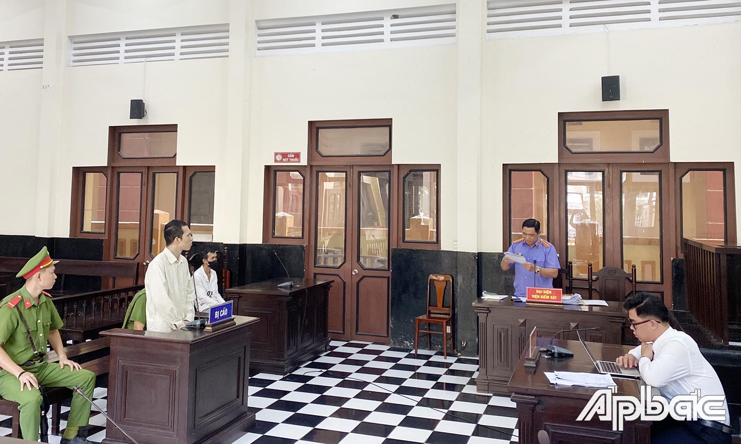 Viện kiểm sát tỉnh Tiền Giang đọc cáo trạng vụ án.