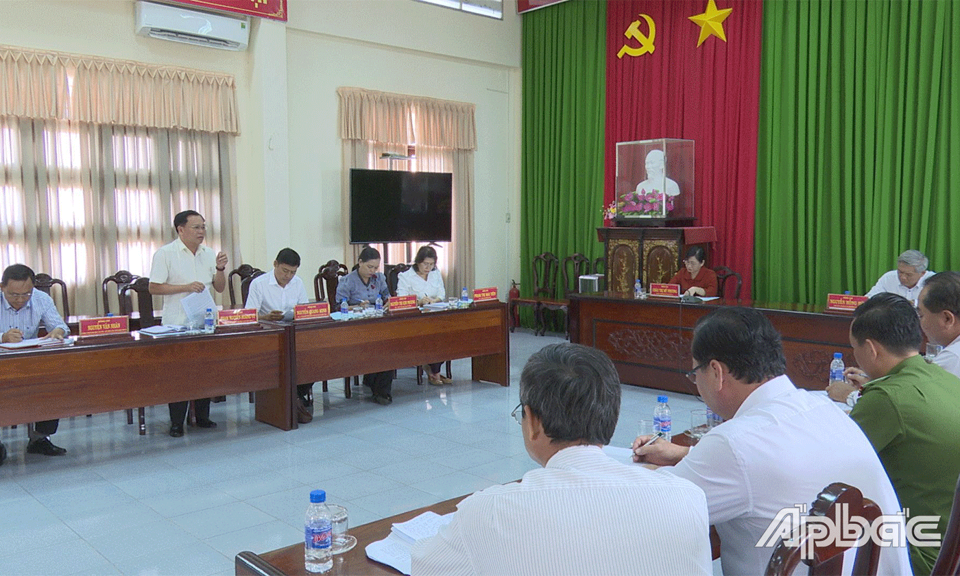 Đại biểu phát biểu tại buổi làm việc