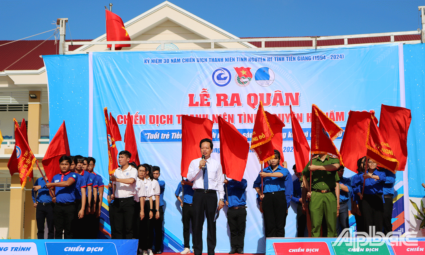 Nguyễn Thành Diệu Phó Chủ tịch UBND tỉnh Tiền Giang, Trưởng Ban chỉ đạo Chiến dịch thanh niên tình nguyện hè tỉnh Tiền Giang