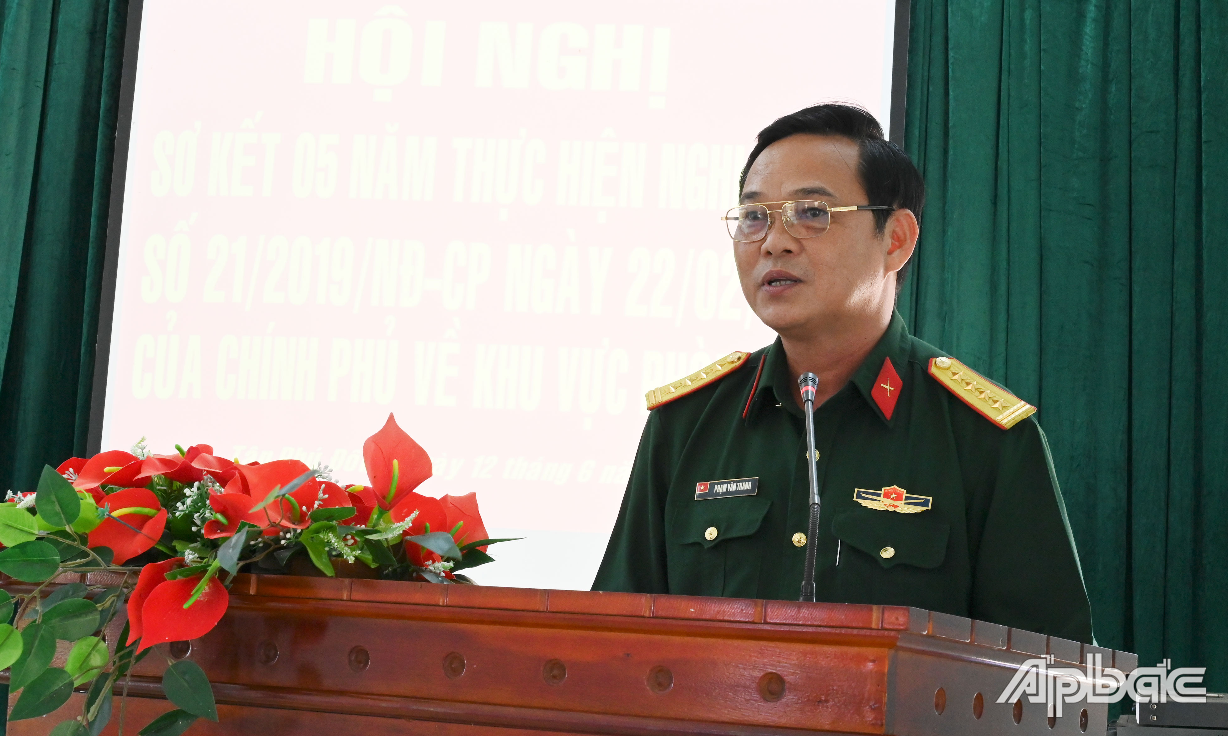 Đại tá Phạm Văn Thanh phát biểu tại hội nghị.