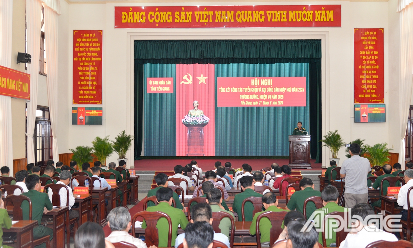 Quang cảnh hội nghị.