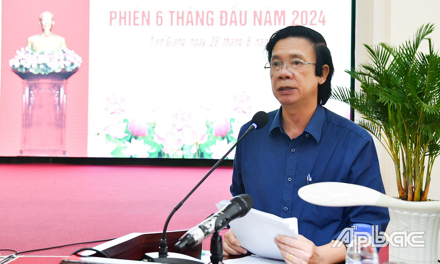 Đồng chí Nguyễn Văn Danh phát biểu kết luận hội nghị.