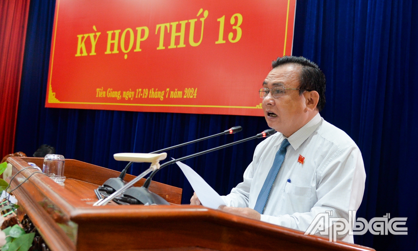 Đồng chí Võ Văn Bình phát biểu khai mạc Kỳ họp.