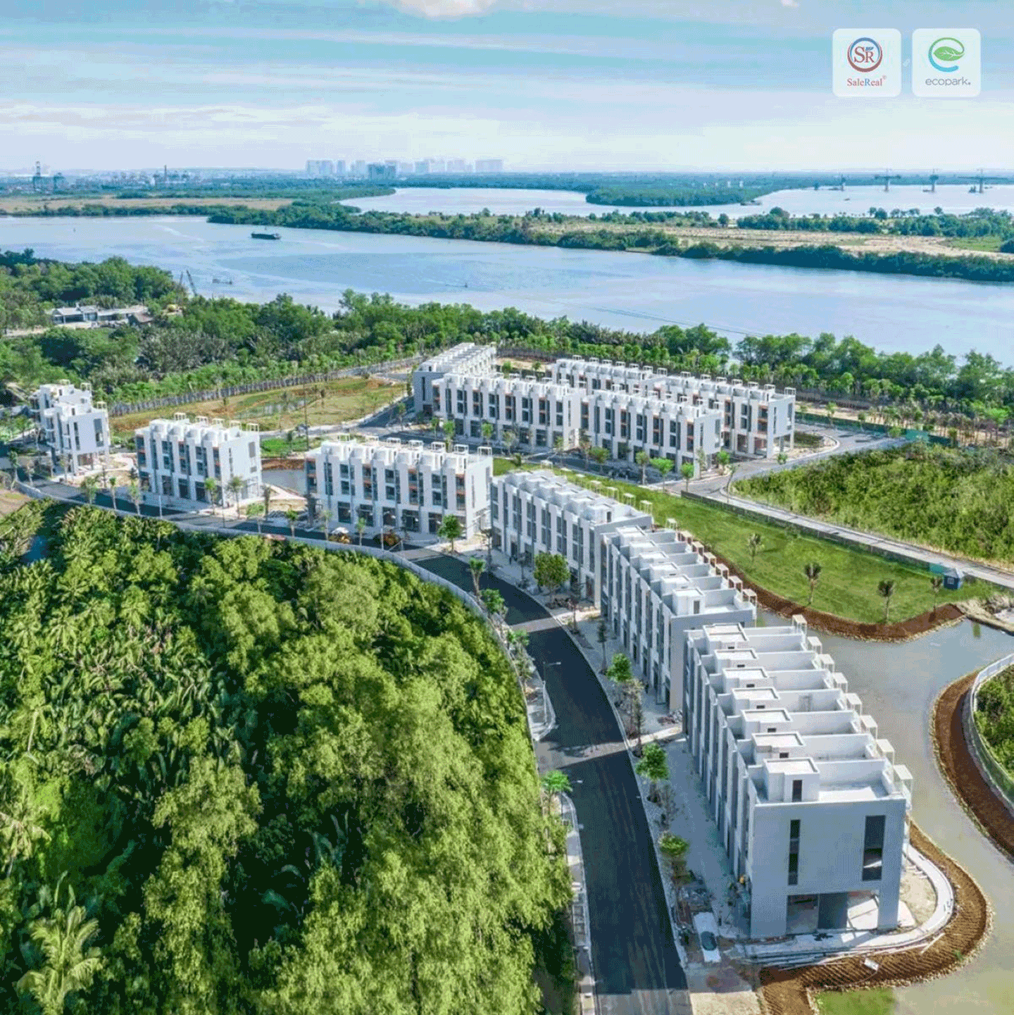 Thực tế khu nhà phố đang dần thành hình tại dự án và sẽ bán giao quý 1-2025.