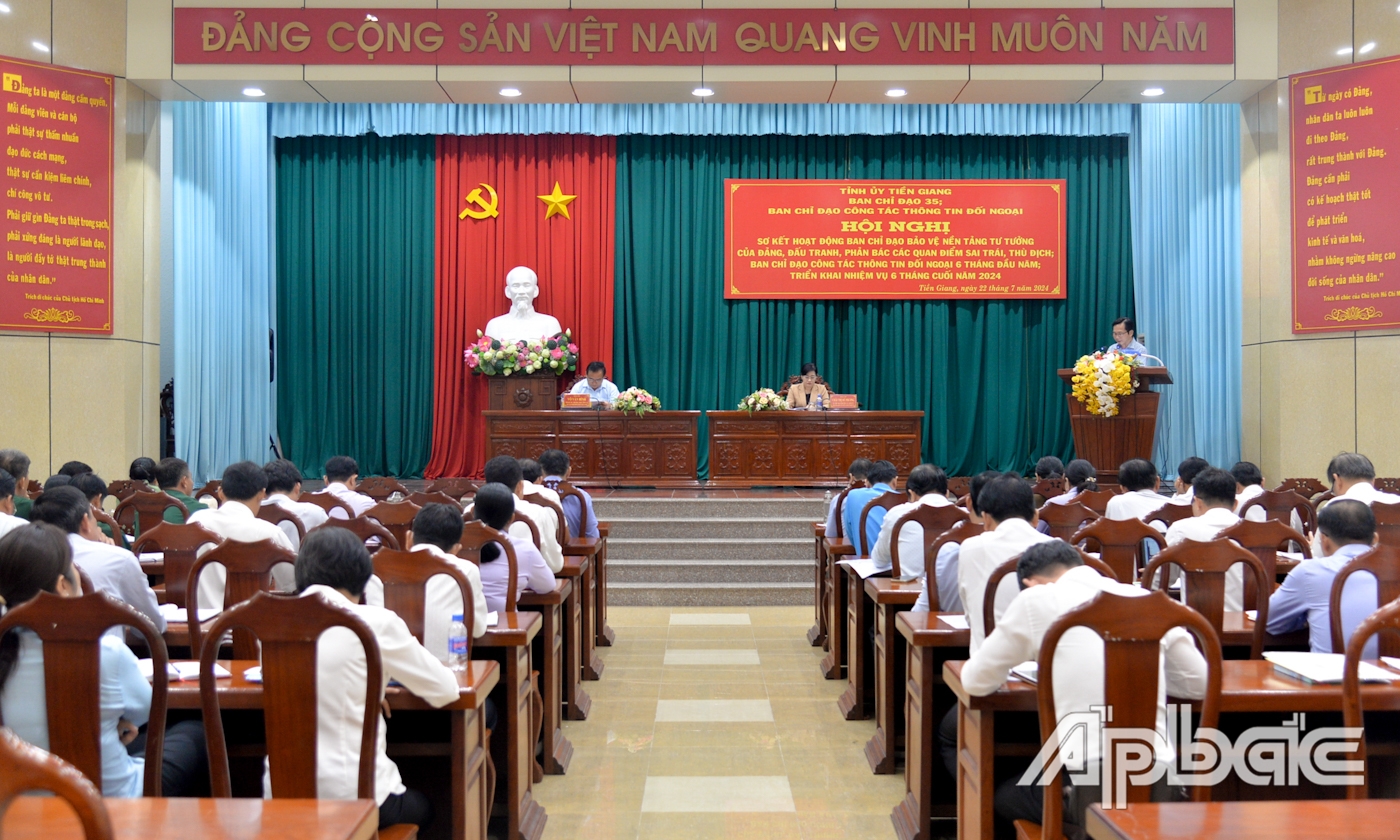 Quang cảnh hội nghị.