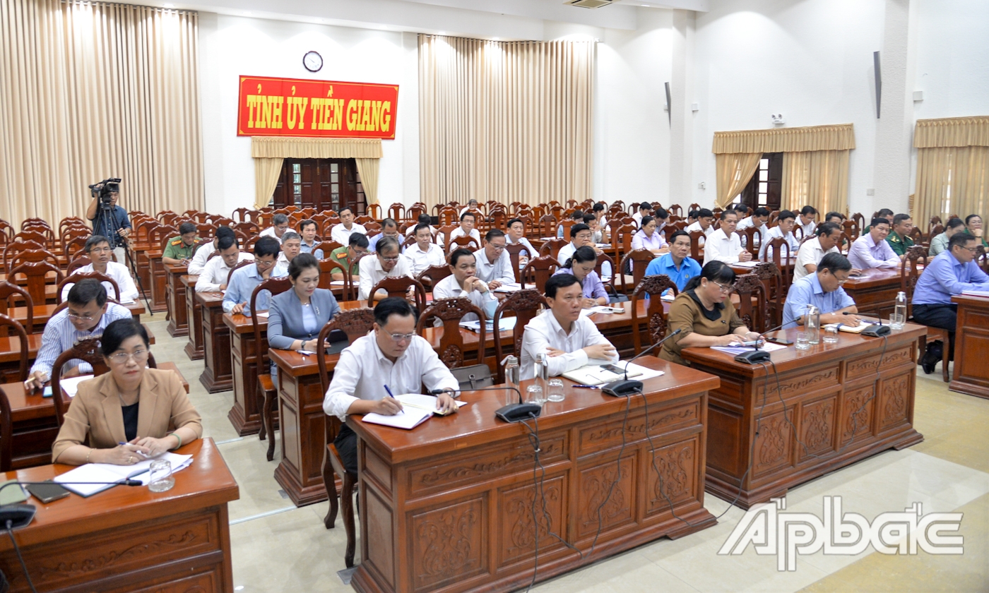 Đại biểu dự hội nghị.