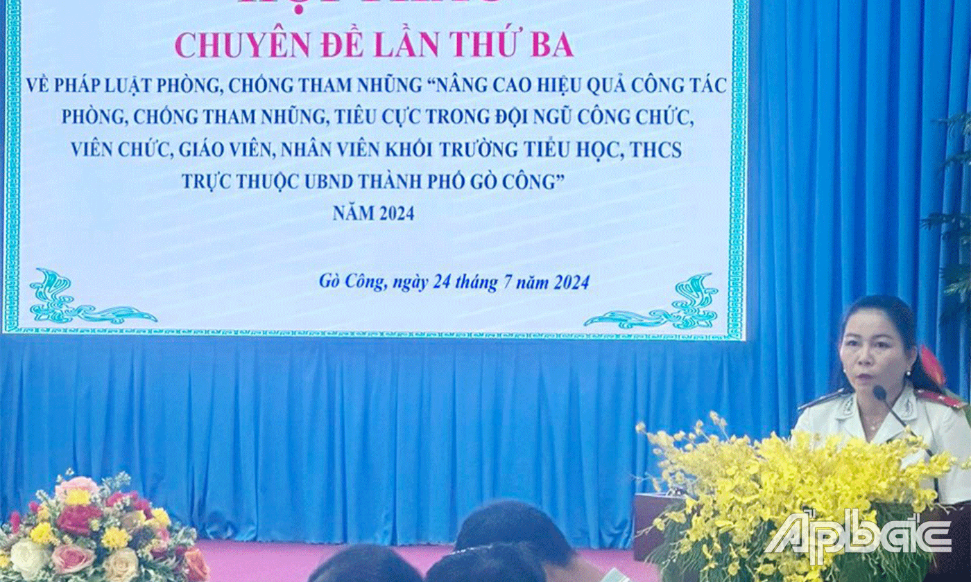Quang cảnh 2 cuộc hội thảo.