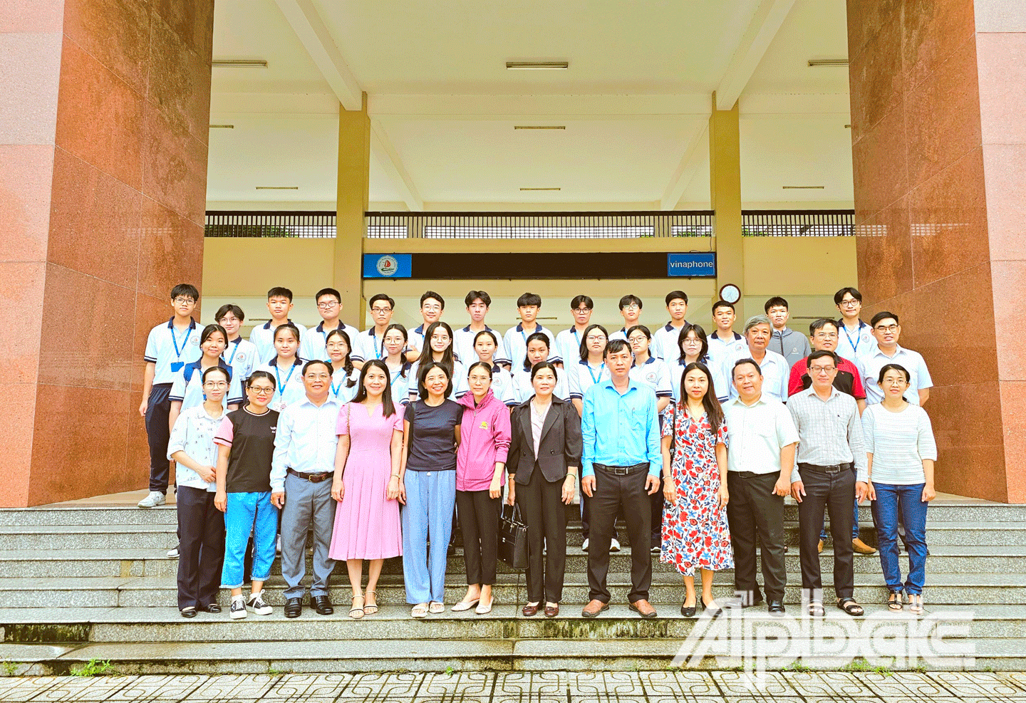 đoàn Trường THPT Chuyên Tiền Giang  có 24 học sinh đoạt giải Trại hè Phương Nam lần thứ VII. 