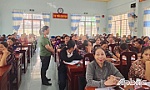 Cảnh giác với thủ đoạn của tội phạm xâm hại tình dục trẻ em