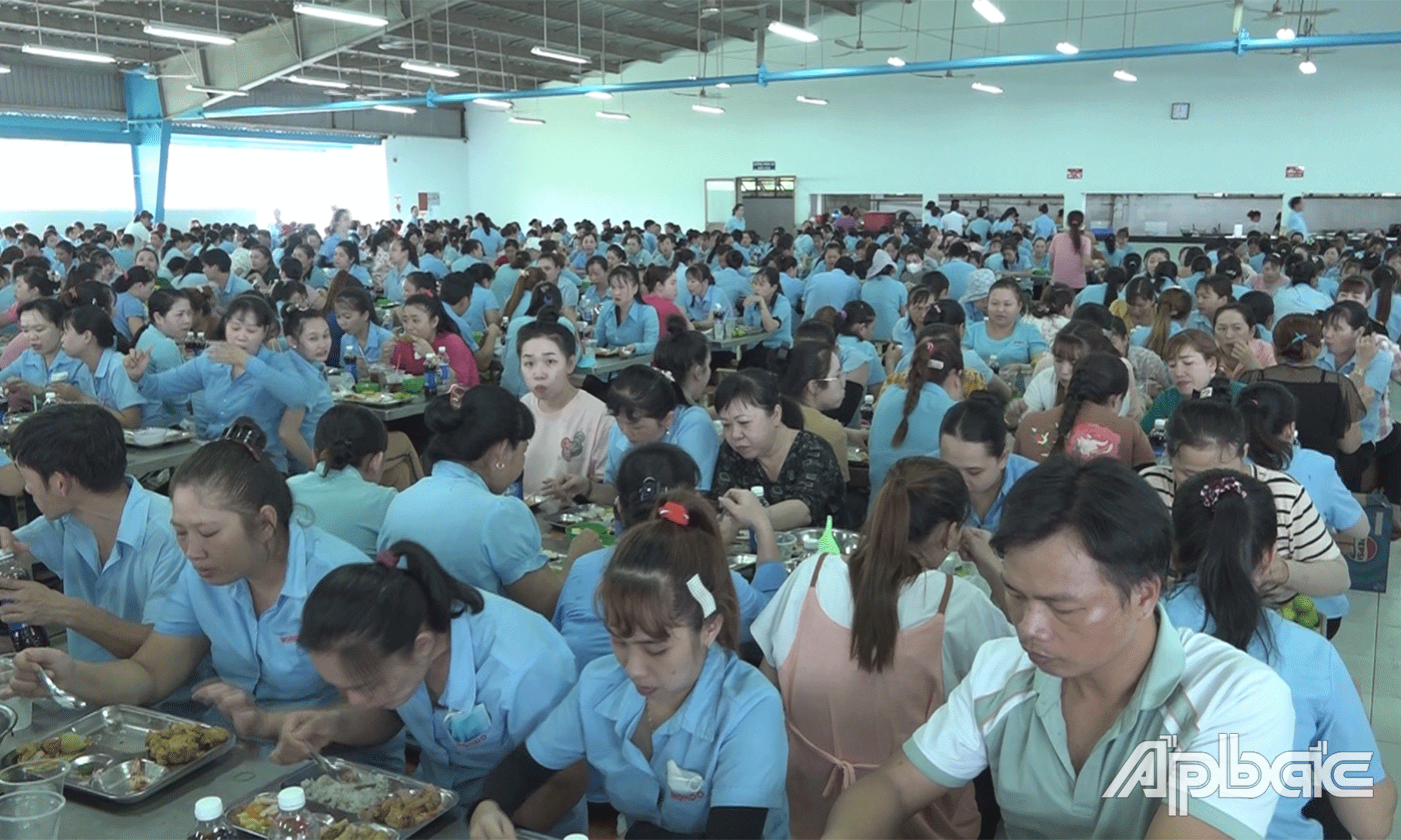 Công ty TNHH MTV Wondo Vina: Tổ chức bữa công công đoàn cho1.197 đoàn viên, người lao động .