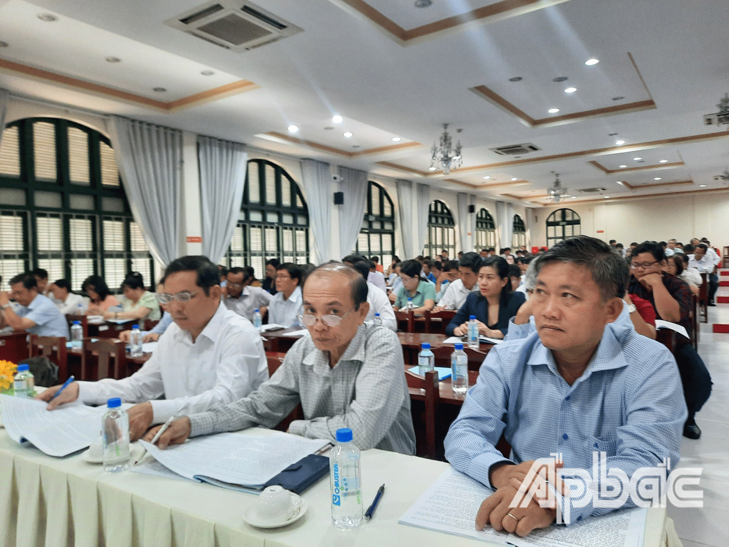 Quang cảnh hội nghị. 