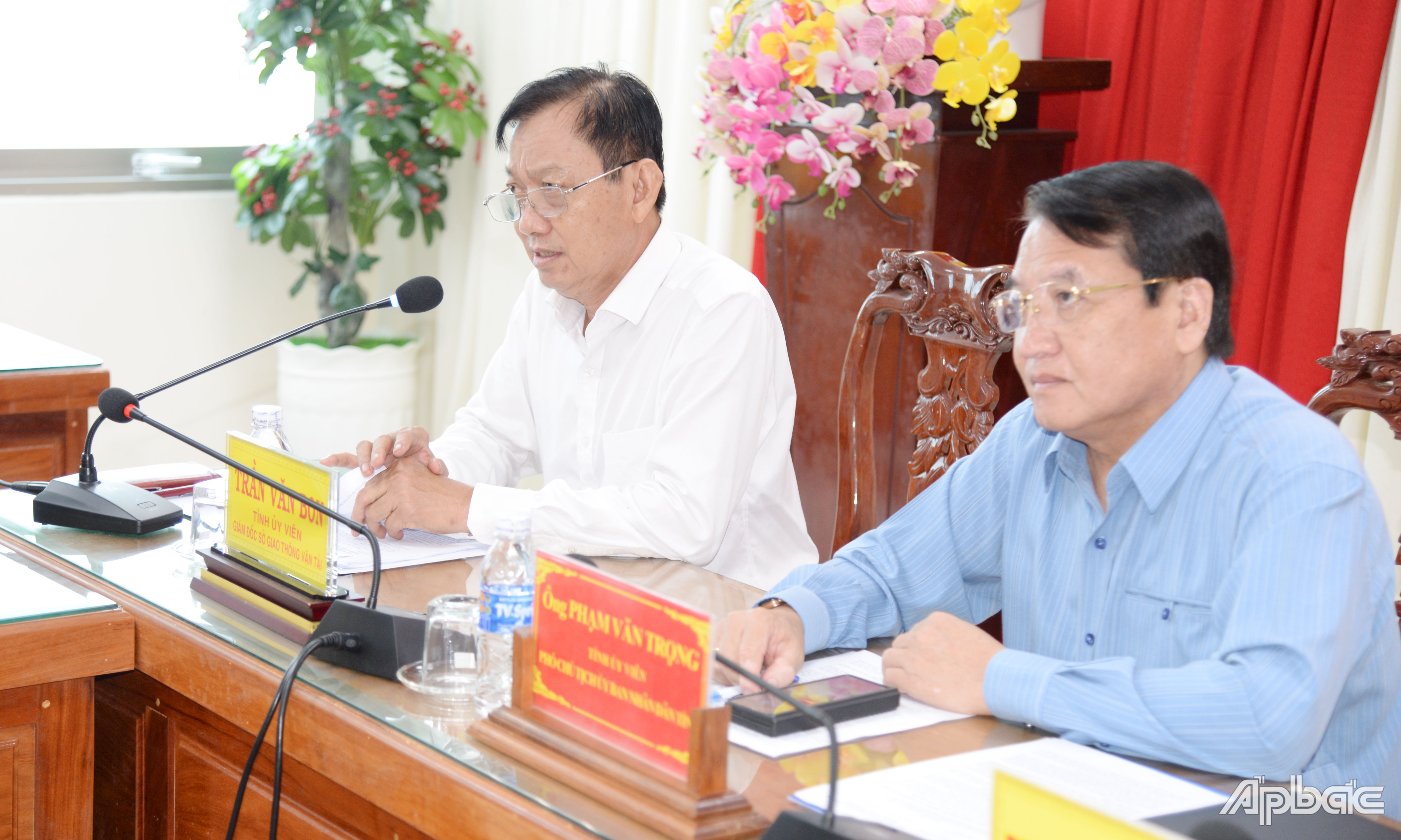 Giám đốc Sở GTVT tỉnh Tiền Giang Trần Văn Bon gợi ý các vấn đề thảo luận tại hội nghị.