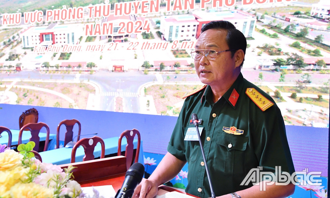 Đại tá Phạm Văn Thanh, Ủy viên Ban Thường vụ Tỉnh ủy, Chỉ huy trưởng Bộ Chỉ huy Quân sự tỉnh, Phó Trưởng ban Thường trực Ban Chỉ đạo Diễn tập tỉnh Tiền Giang phát biểu khai mạc diễn tập.
