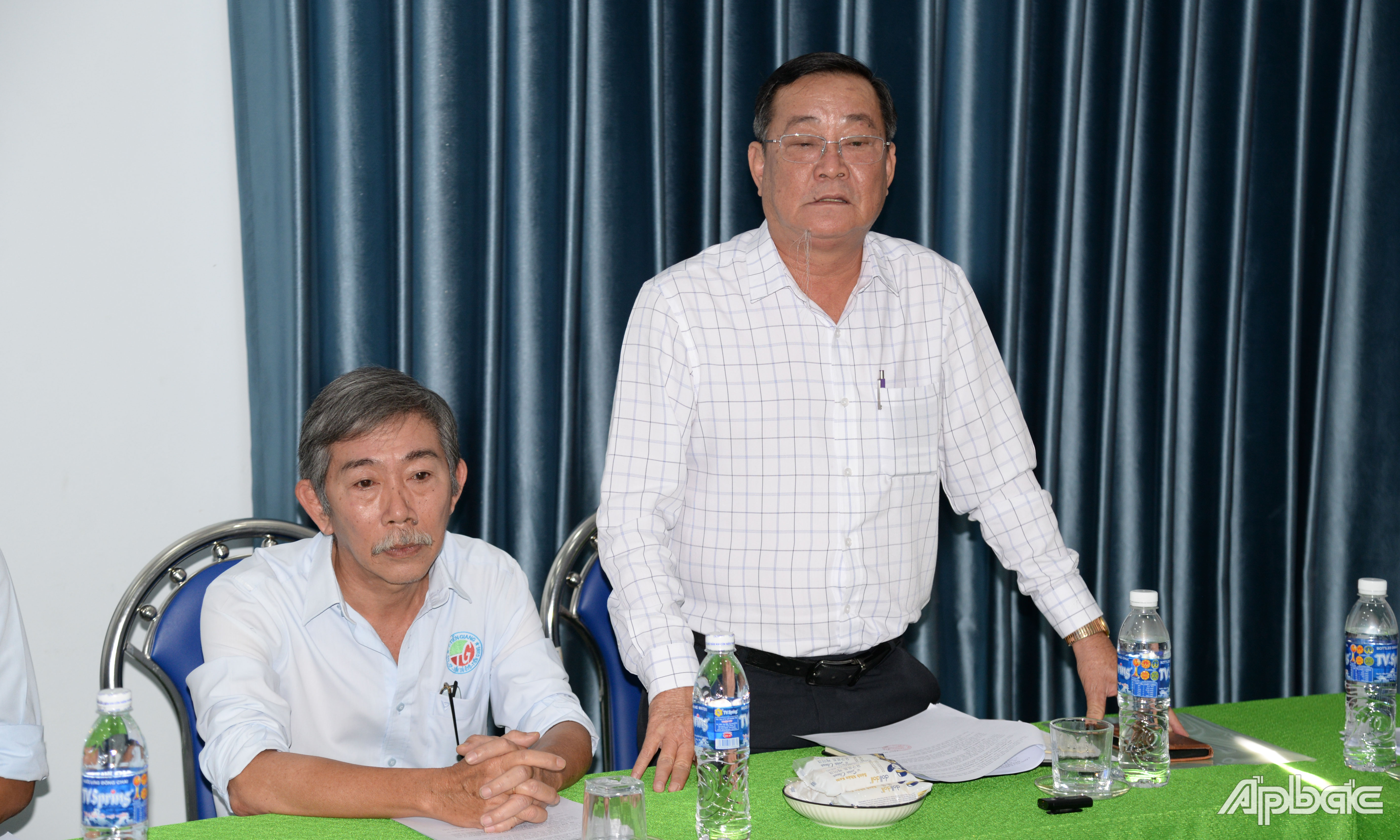 Giám đốc Công ty cổ phần Vận tải ô tô Tiền Giang Đỗ Văn Chung phát biểu tại buổi làm việc.