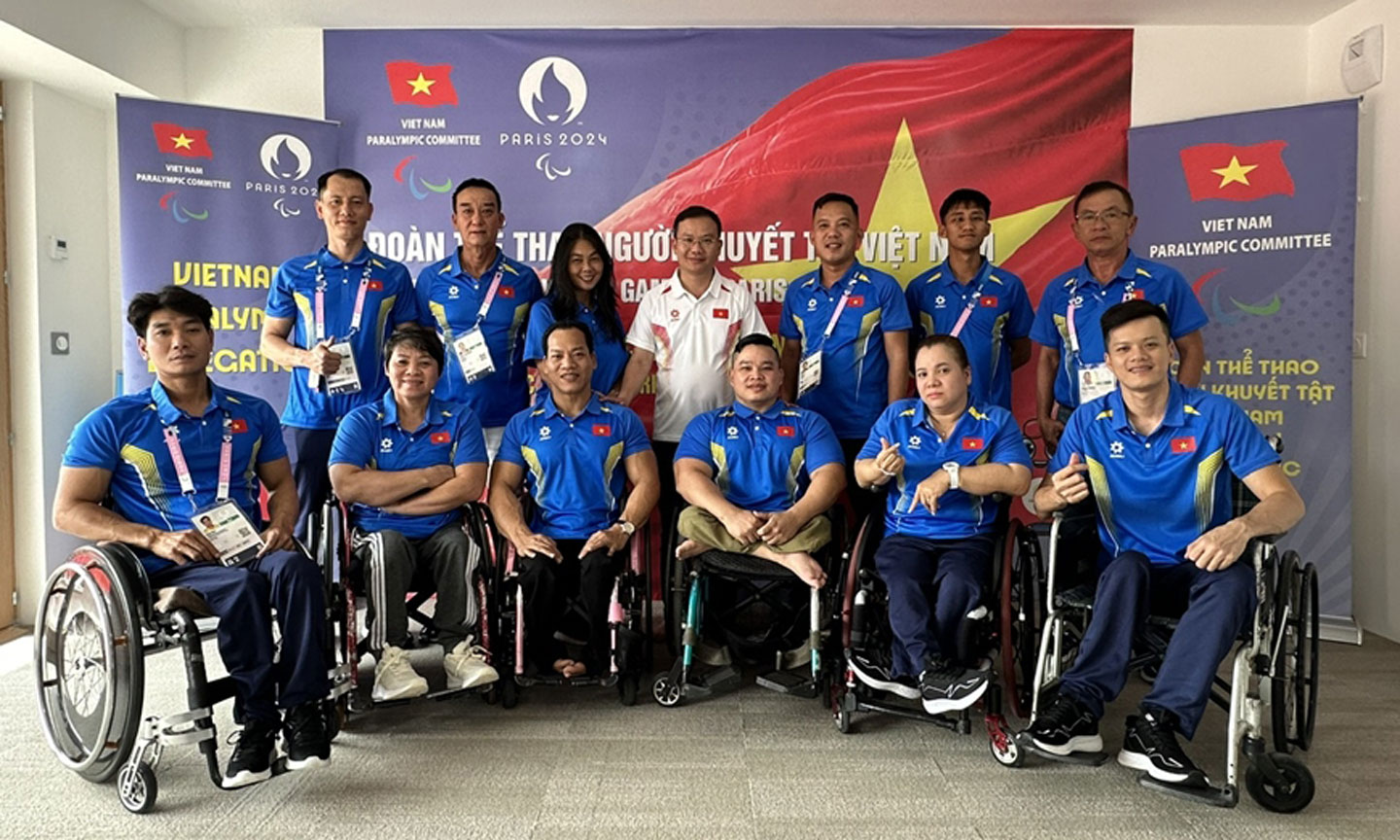 Các thành viên Đoàn thể thao người khuyết tật Việt Nam tham dự Paralympic Paris 2024.  