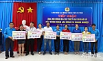 TP. Gò Công tiếp nhận hơn 157 triệu đồng ủng hộ đồng bào bị thiệt hại do bão lũ
