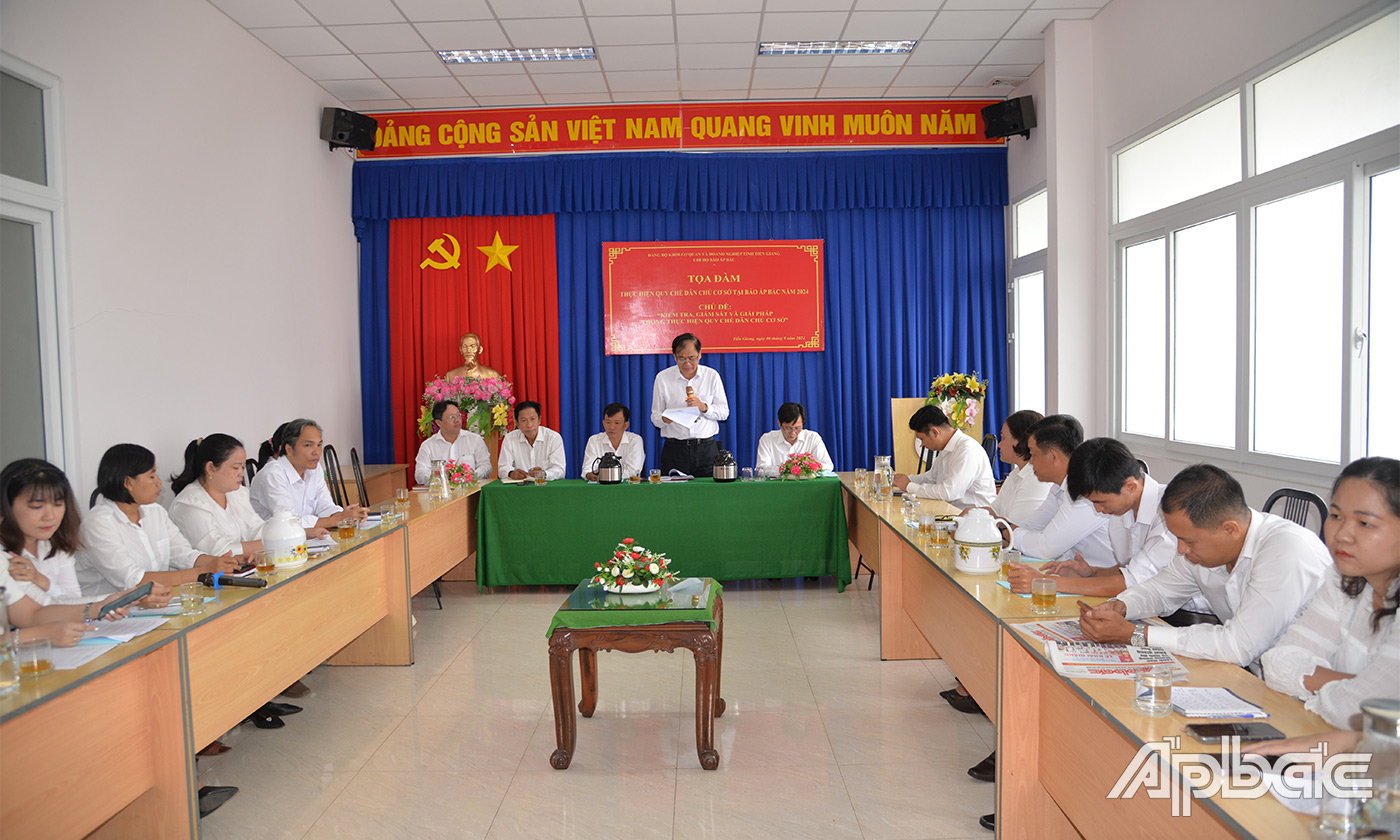 Quang cảnh buổi tọa đàm