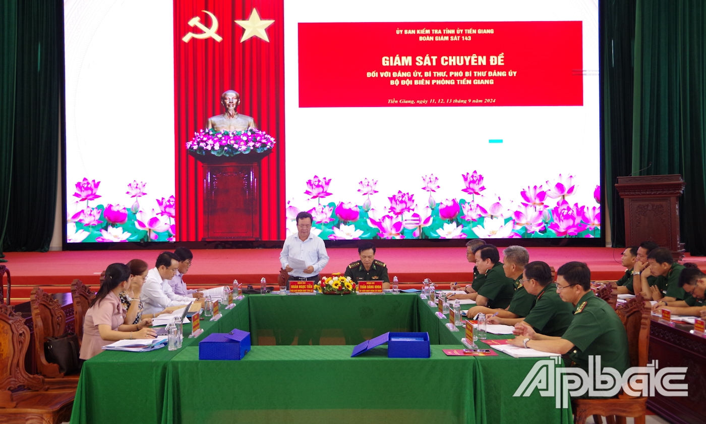 Đại diện Đoàn công tác kết luận tại buổi làm việc với Đảng ủy BĐBP tỉnh. 