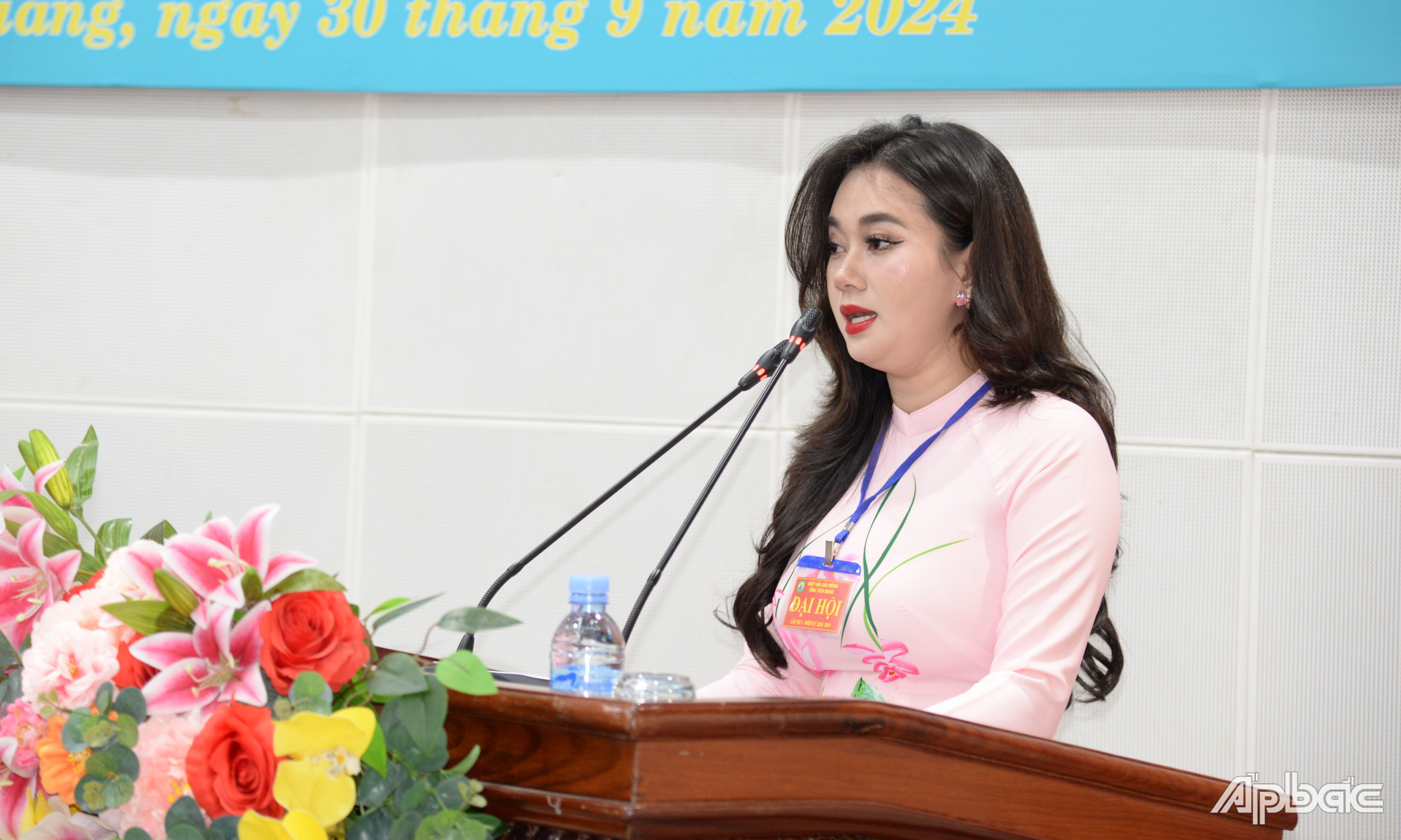 Các đại biểu phát biểu tham luận tại đại hội.