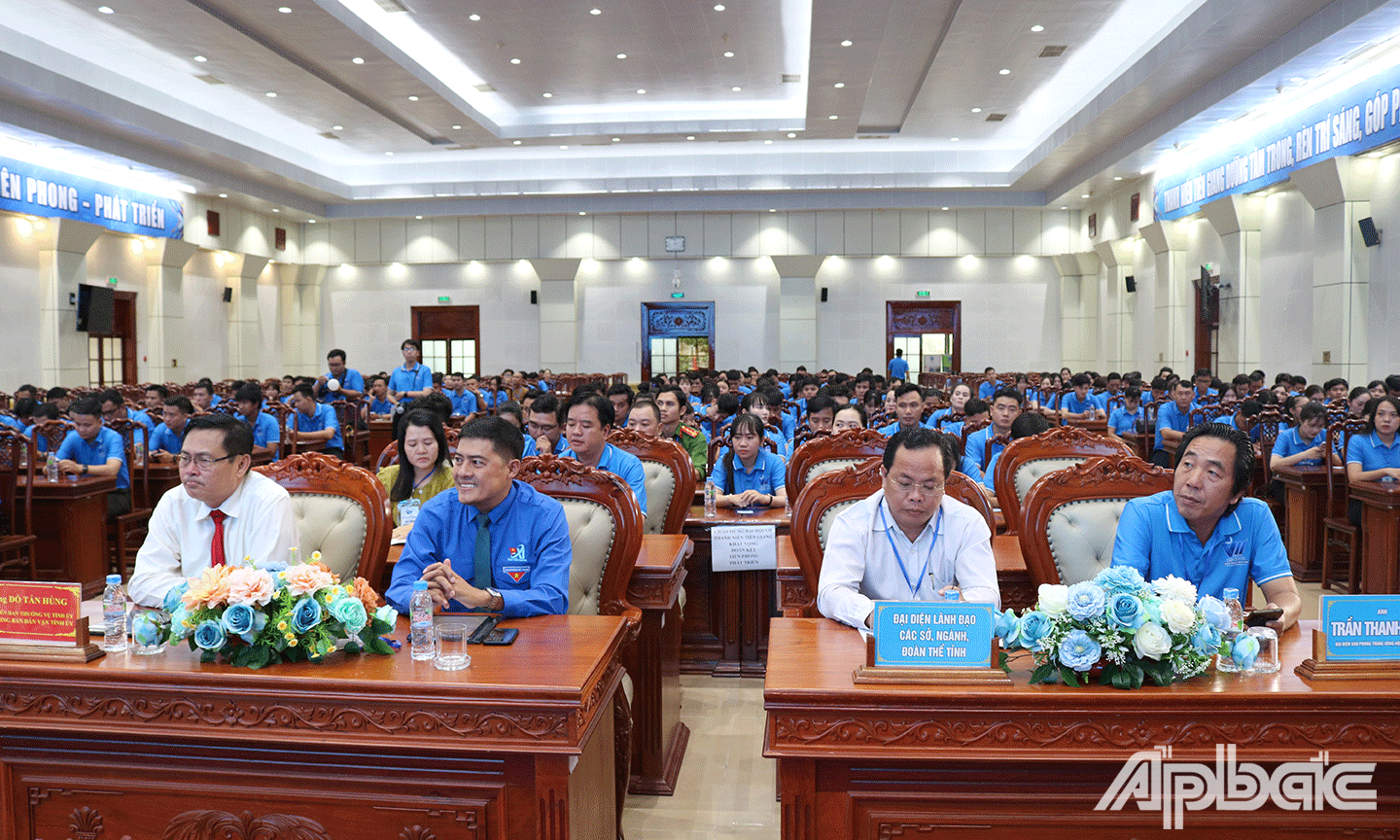 Đại biểu tham dự Đại hội