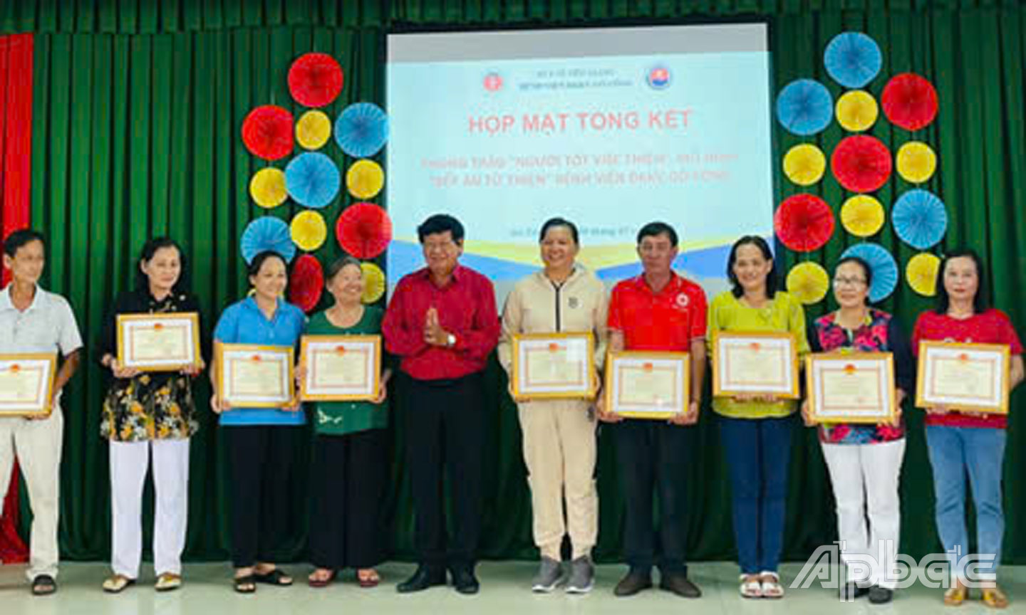 Tổng kết 10 năm các nhóm TNV hội CTD thành phố gò công tham gia  hoạt động Bếp ăn Bệnh viện đa khoa Khu vực Gò Công.