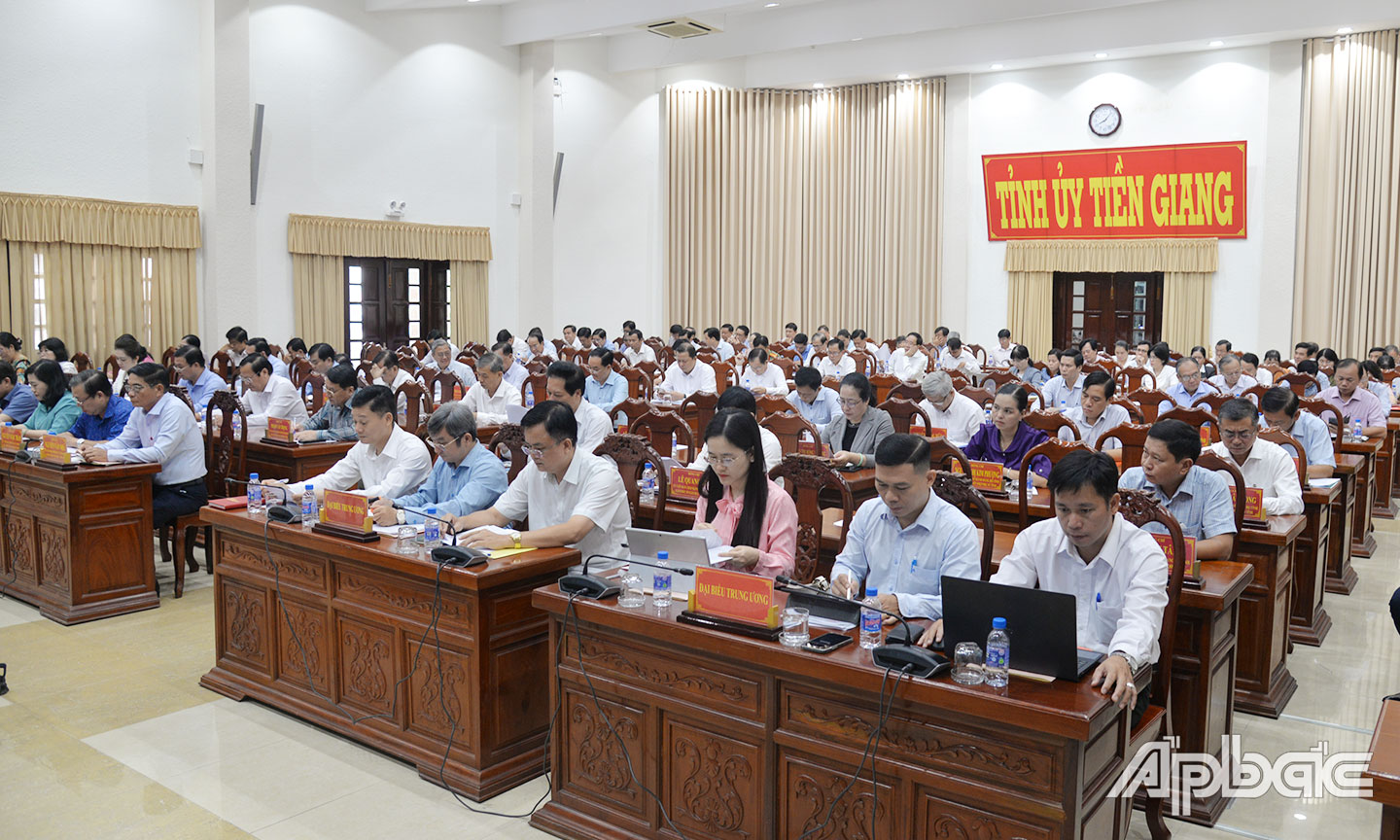 Quang cảnh hội nghị.