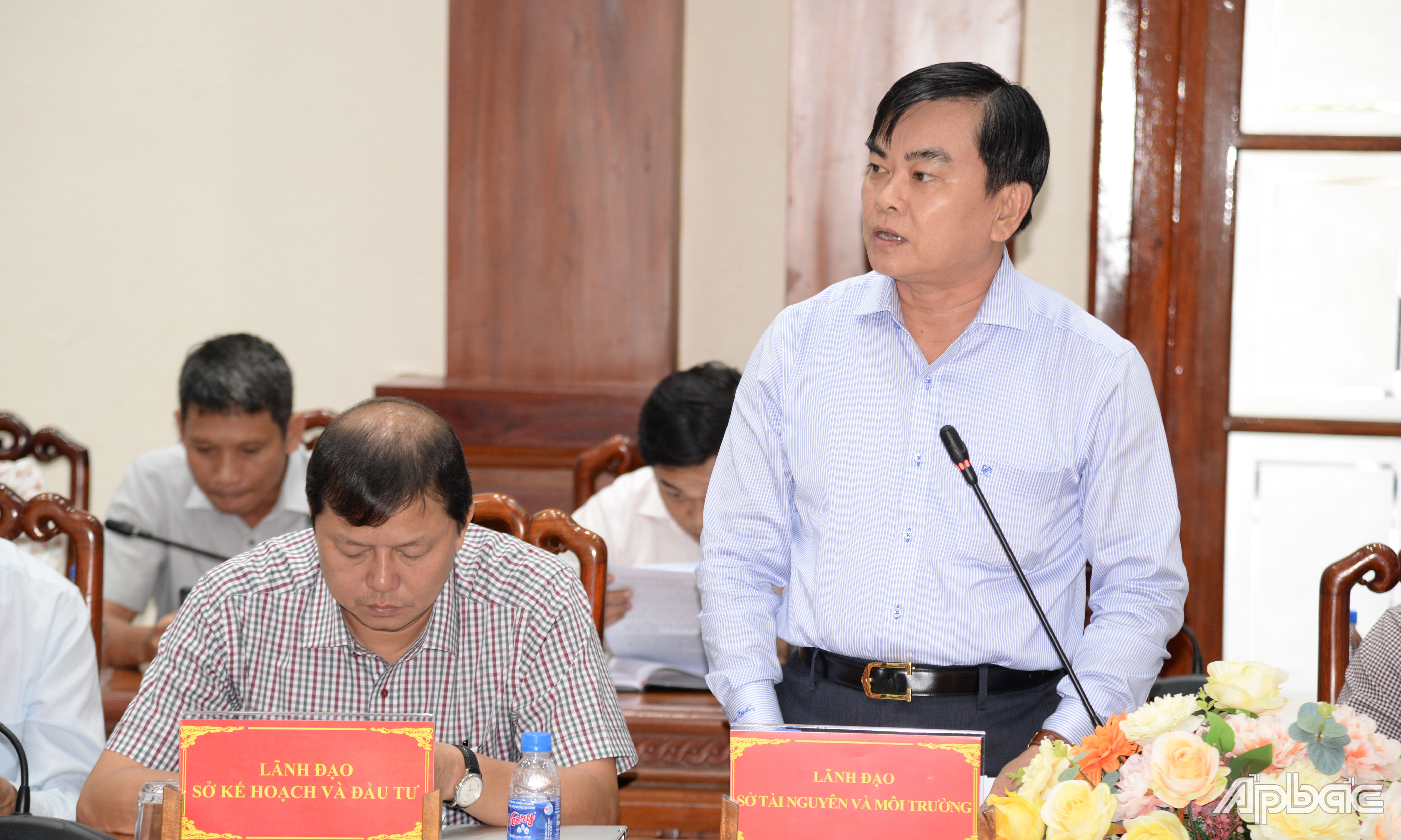 Giám đốc Sở Tài nguyên và Môi trường tỉnh Tiền Giang Đoàn Văn Phương phát biểu tại hội nghị.