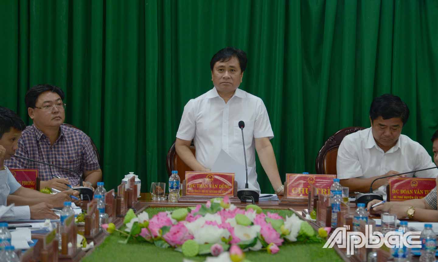 Đồng chí Trần Văn Dũng phát biểu tại buổi làm việc.