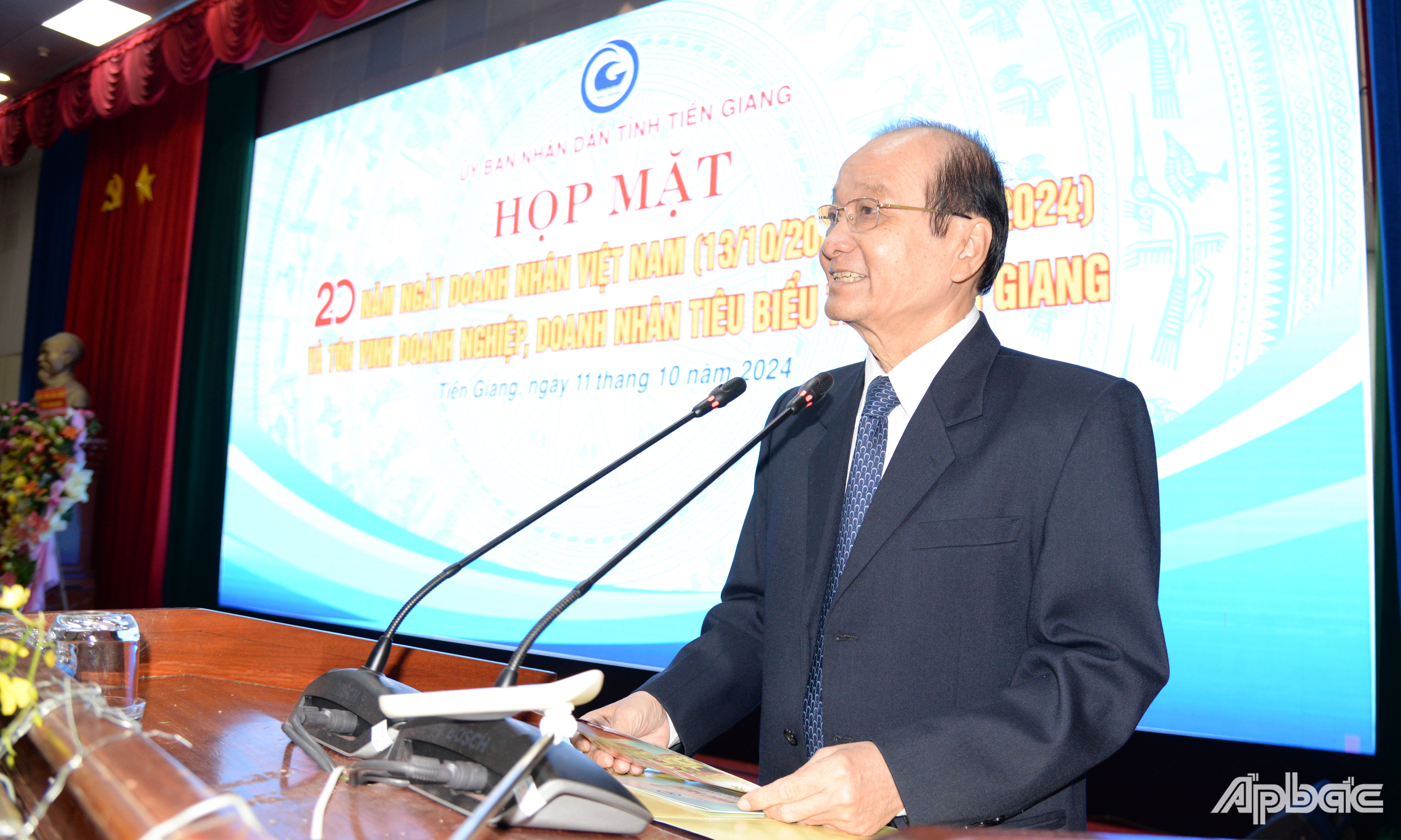 Tiến sĩ Trần Thanh Đức, Chủ tịch Hiệp hội DN tỉnh Tiền Giang phát biểu tại buổi họp mặt.