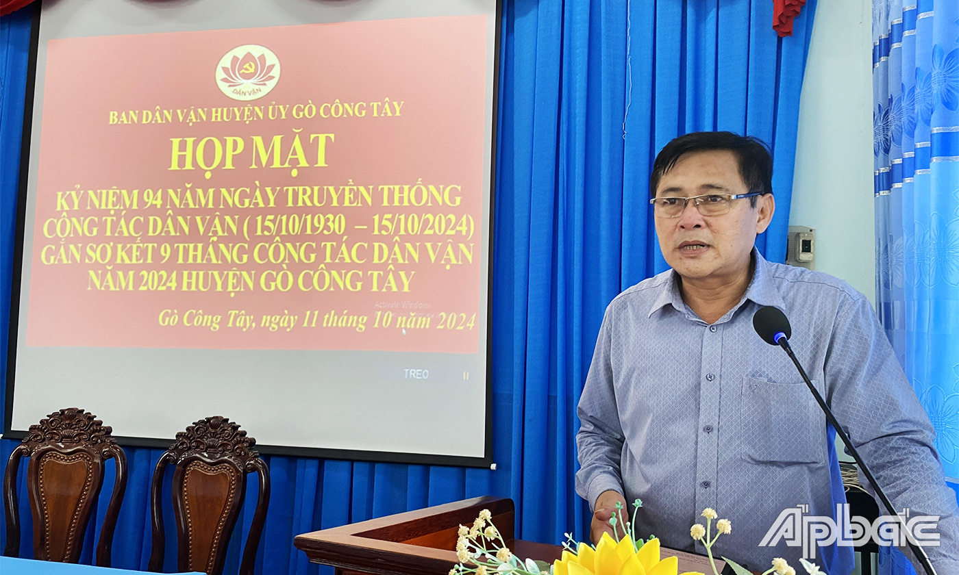 Đồng chí Đỗ Tấn Hùng phát biểu tại buổi họp mặt