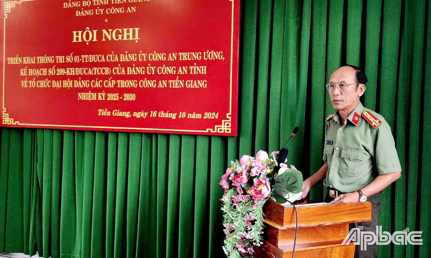 Đại tá Nguyễn Văn Nhựt, Giám đốc Công an tỉnh phát biểu chỉ đạo. Ảnh Trọng Tín