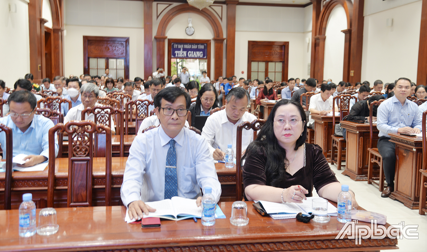 Quang cảnh hội nghị